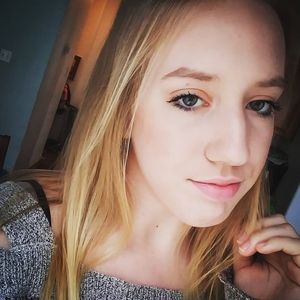 Meet your Posher, Daphne